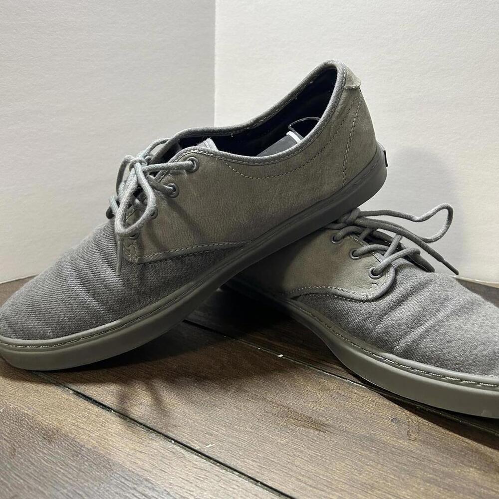 Vans Ultra Cush Gray on Gray Canvis Sneakers Men's size 9.5